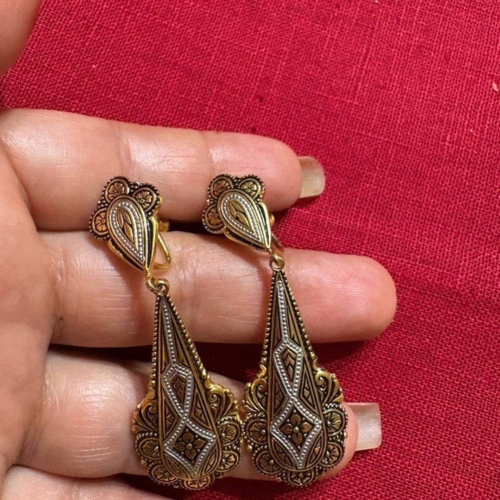 Vintage Elegant Gold and Silver Teardrop Earrings